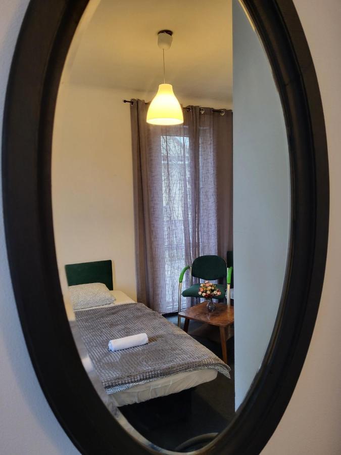 Charmed Homestay - Zaczarowany Warszawa Eksteriør billede