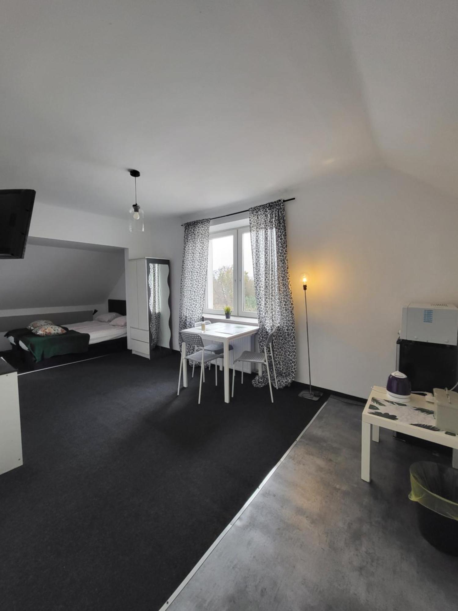 Charmed Homestay - Zaczarowany Warszawa Eksteriør billede