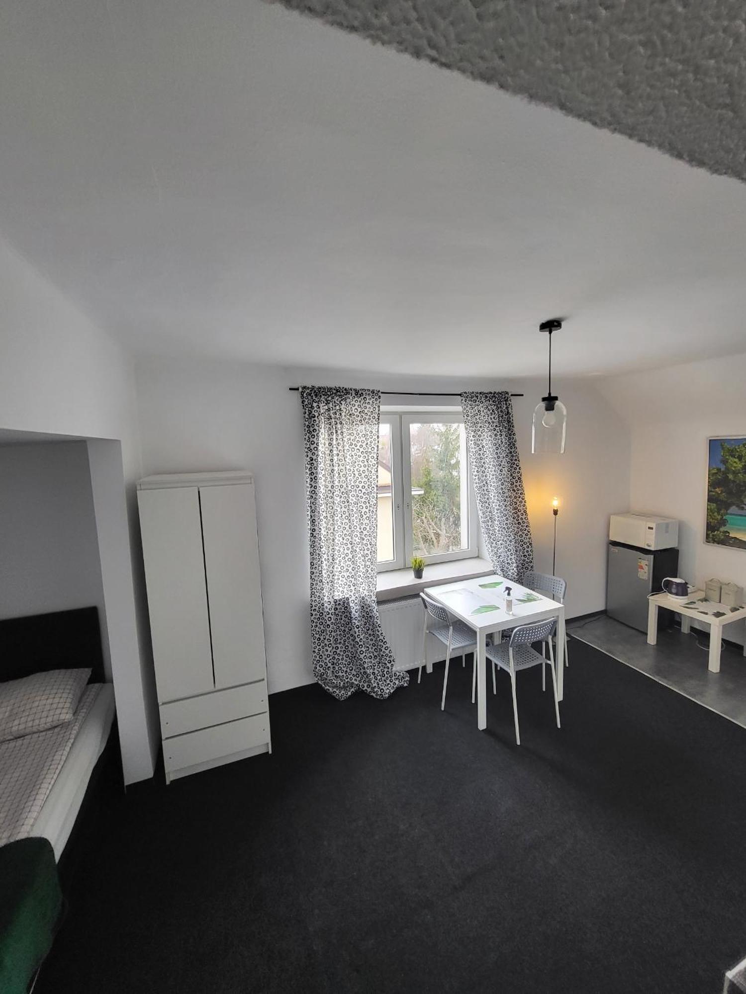 Charmed Homestay - Zaczarowany Warszawa Eksteriør billede