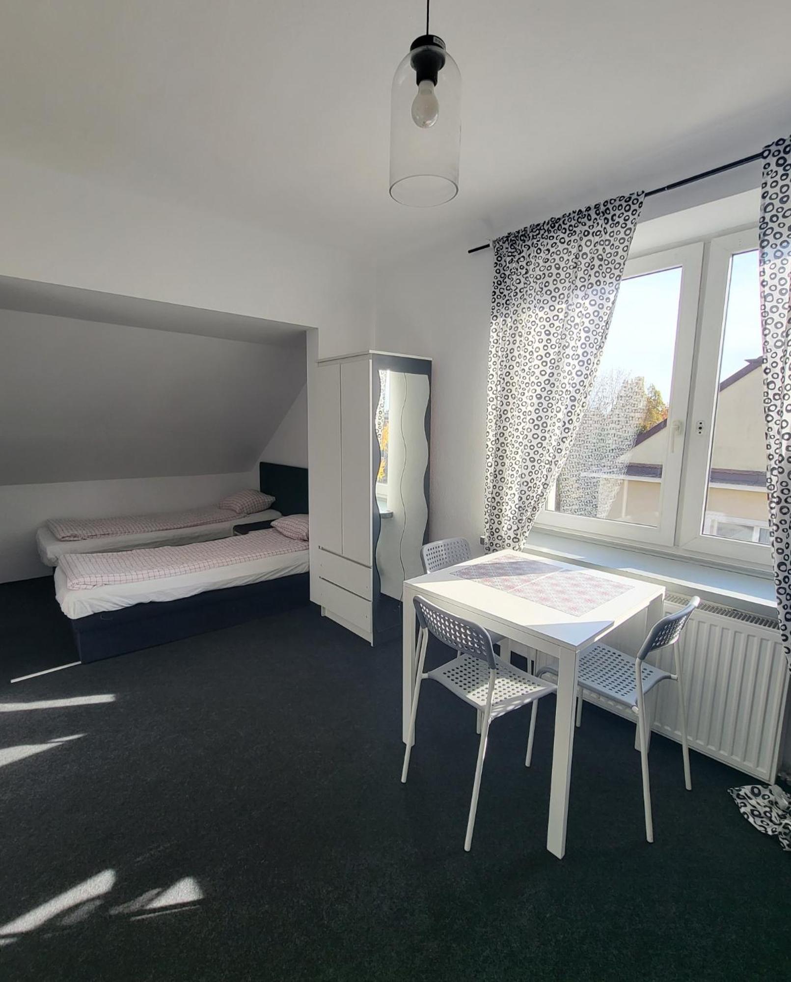 Charmed Homestay - Zaczarowany Warszawa Eksteriør billede